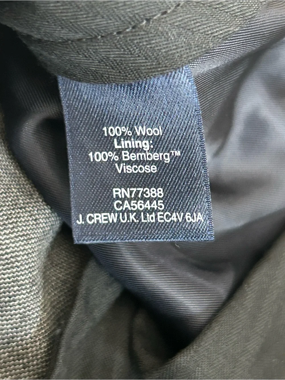 NWT J Crew Ludlow Charcoal Gray Two-Piece Suit Jacket & Trousers. Size 38R.